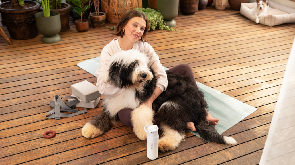 2026_LARQ_Campaign_MBB_Yoga_Dog_PR